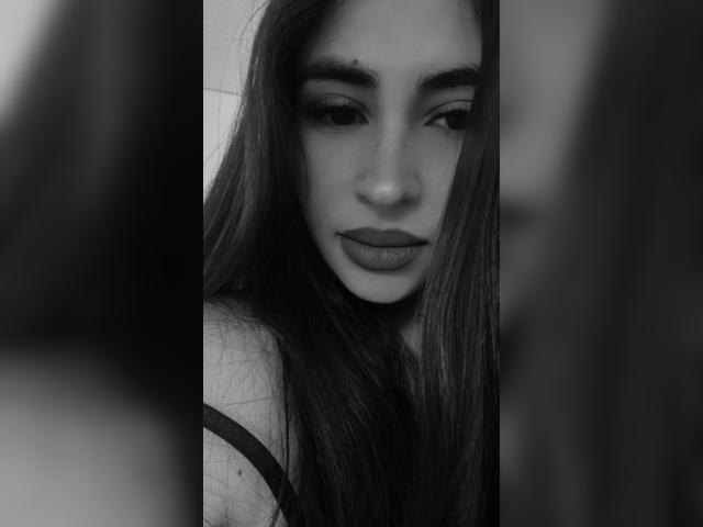 MiilaWx - Live sex cam - 27416447