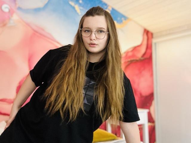 MagikPeachh - Live porn &amp; sex cam - 27417819