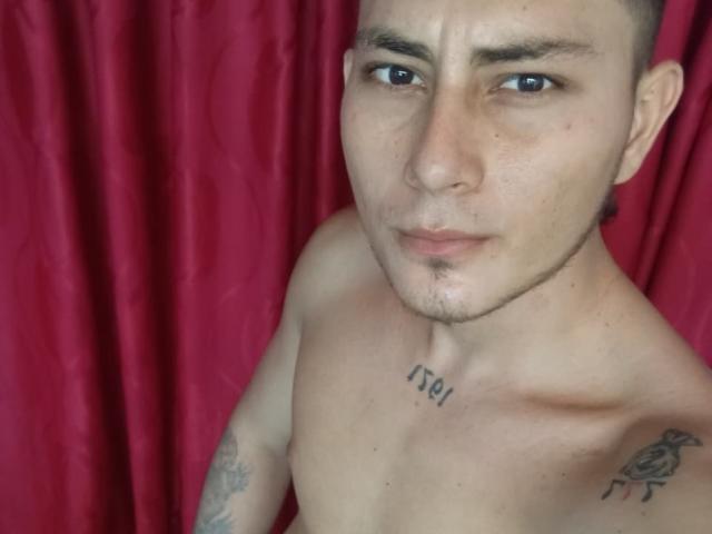 ThommyHills - Live sex cam - 27418176