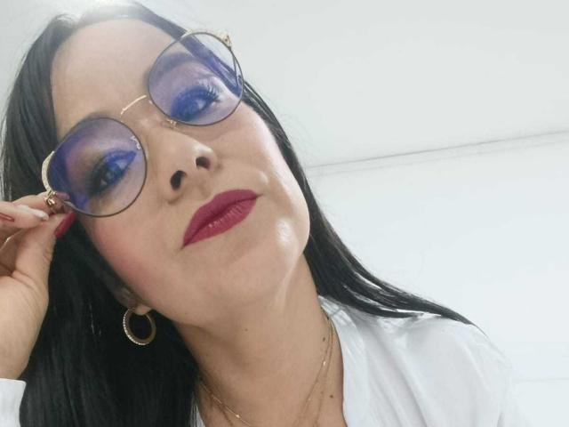 TamaraFoxy - Live sex cam - 27418638