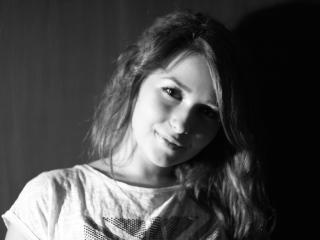 BubblyStorm - Web cam porn avec une Fabuleuse jeune demoiselle européenne sur Boobs cam 