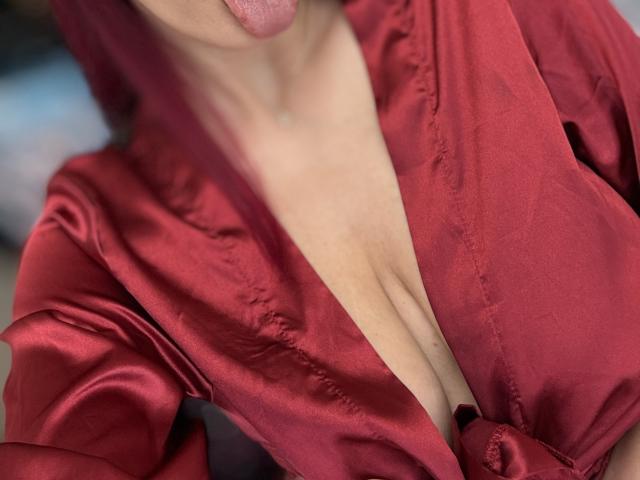Rosalyn - Live porn &amp; sex cam - 27420640