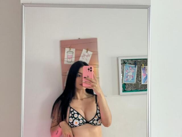 IsabellaJames - Live sex cam - 27495311
