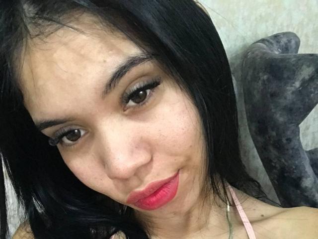 EmaGarces - Live sex cam - 27496564