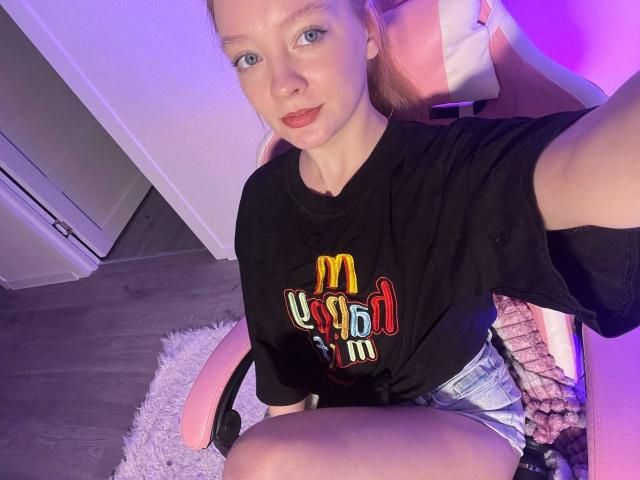 RadiantsLoves - Live sex cam - 27498503