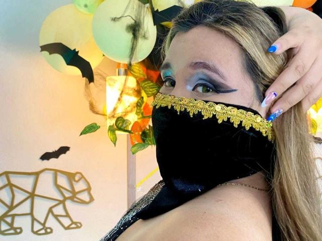 SalmaAzaman - Live sex cam - 27522646