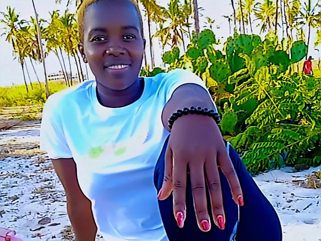 Lorraine-hot - Live sex cam - 27529450