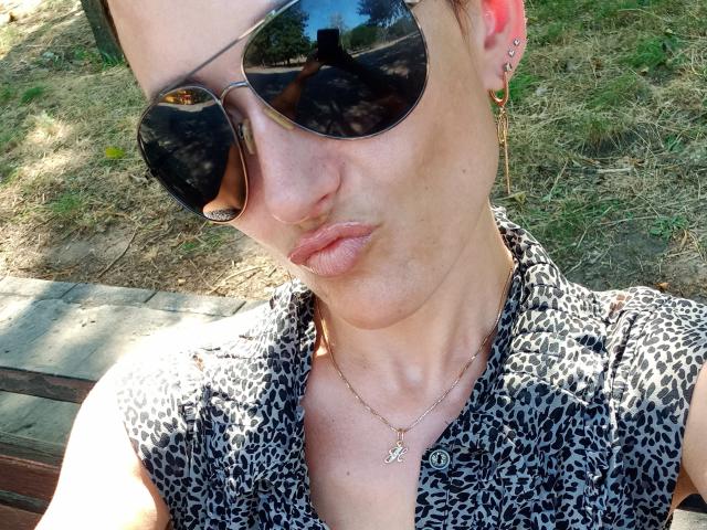 BellaJulls - Live porn &amp; sex cam - 27541798