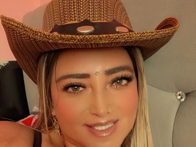 AlessadraJones - Sexe cam en vivo - 27550562