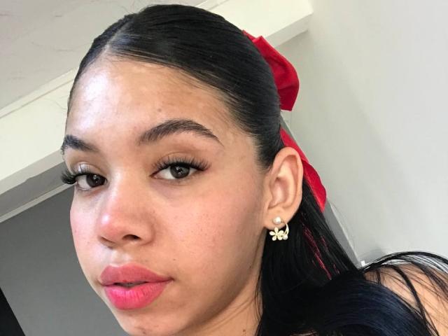 EmaGarces - Live sex cam - 27555490