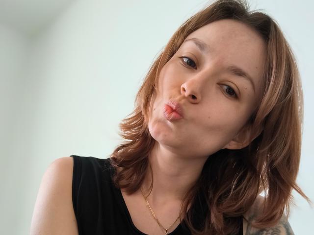 SarahRousen - Live porn &amp; sex cam - 27555973