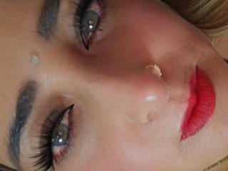 AlessadraJones - Live sex cam - 27561524