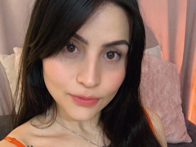 SaraWestt - Live sex cam - 27567747