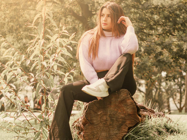 SaraWestt - сексуальная веб-камера в реальном времени - 27567901