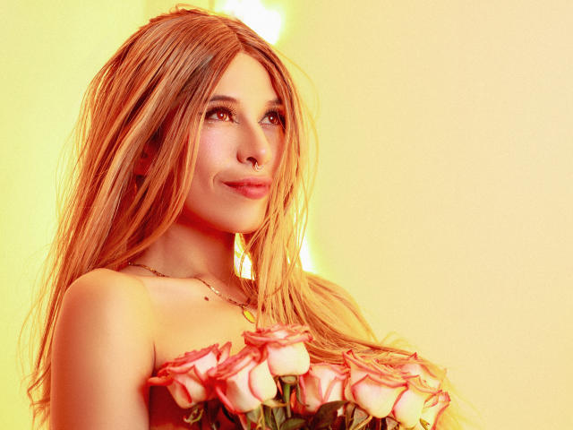 MartinaEvans - Live sex cam - 27568307