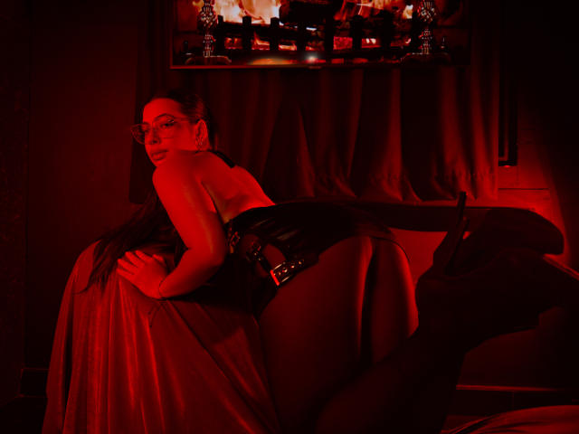 VanessaClose - Live porn &amp; sex cam - 27572129