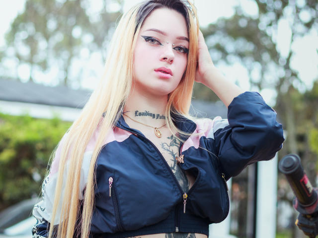 MiaValentine - Live porn &amp; sex cam - 27572437