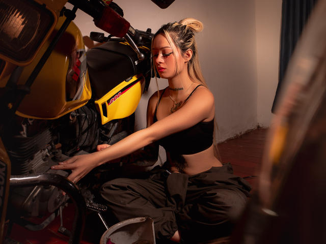 MiaValentine - Camera khiêu dâm &amp; quyến rũ trực tiếp - 27572479