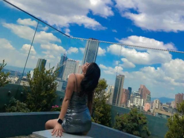 LucieMilner - Sexe cam en vivo - 27574943