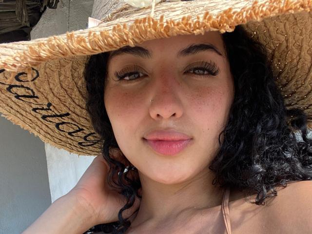 AuroraFerretti - Live sex cam - 27580529