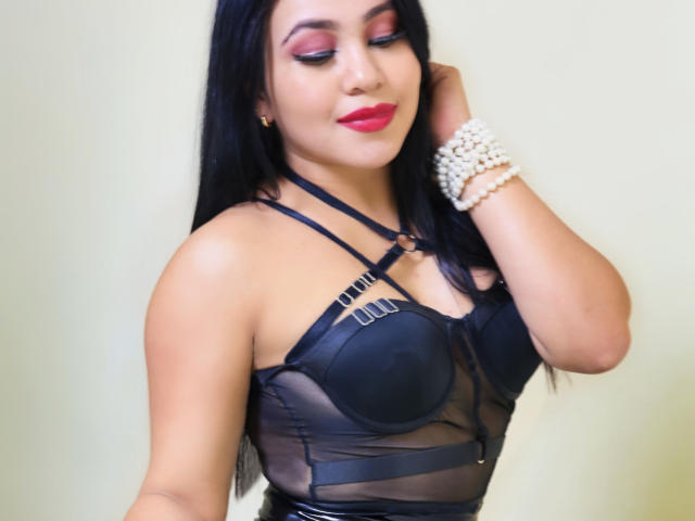 TaiTanakaa - Live sex cam - 27588992