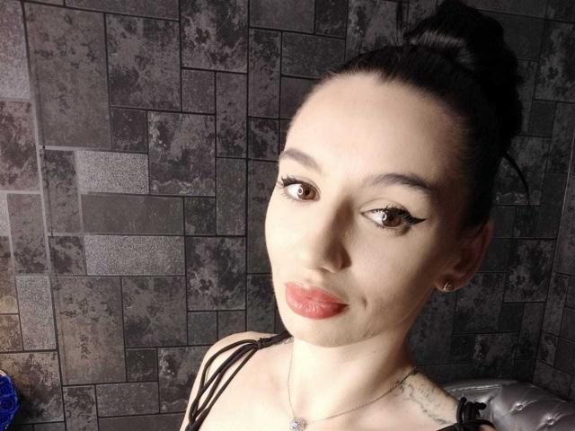 BriannaBratty - Sexe cam en vivo - 27625042