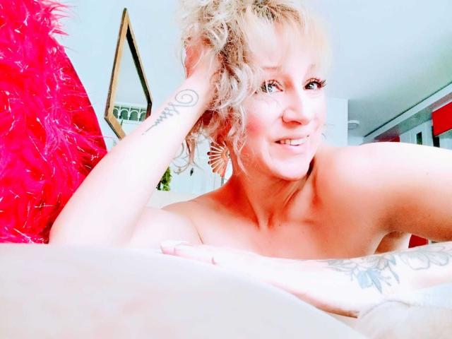 SammyDesire - сексуальная веб-камера в реальном времени - 27629571