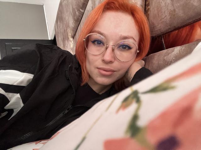 SarahRousen - Live Sex Cam - 27633099