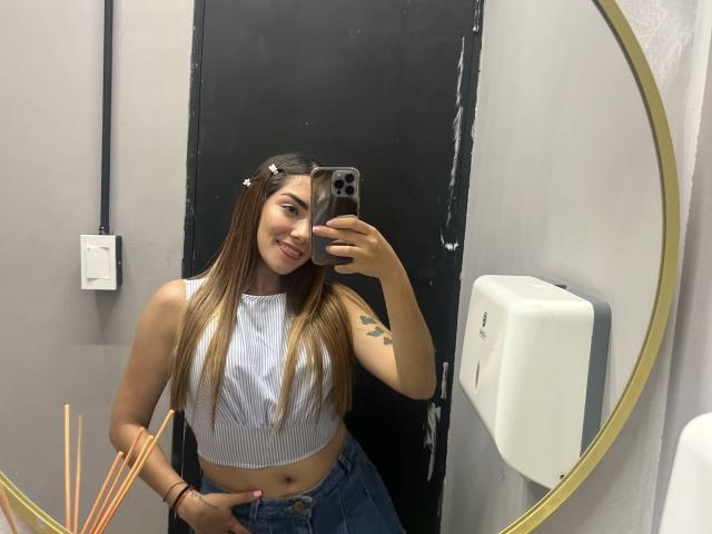 SharonKlart - Live sex cam - 27635836