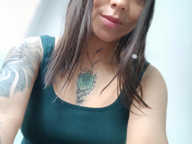 KayleeM - Live Sex Cam - 27640099