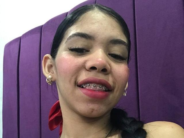 EmaGarces - Live sex cam - 27642003