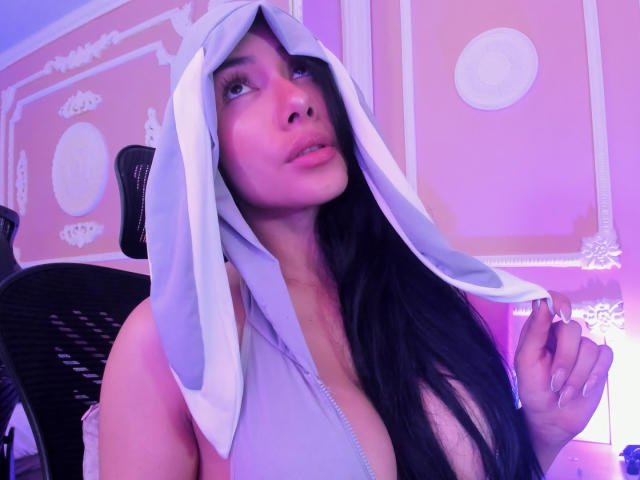 ArianaRogers - Live Sex Cam - 27642857