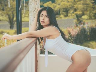 EmilyVv - ライブポルノ&amp;セックスカム - 27643837