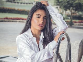 EmilyVv - ライブポルノ&amp;セックスカム - 27643928