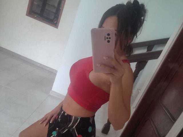 CharlotteDilucca - Live porn &amp; sex cam - 27647526