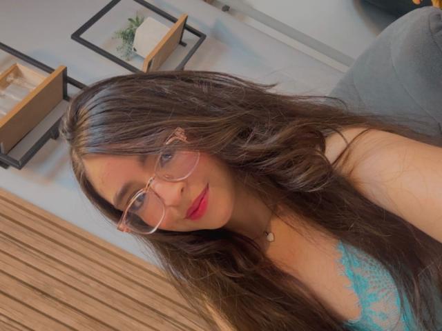 EvaMcAllister - Live sex cam - 27650424