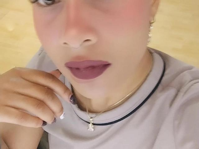 KendallQuinn - Camera khiêu dâm &amp; quyến rũ trực tiếp - 27650592