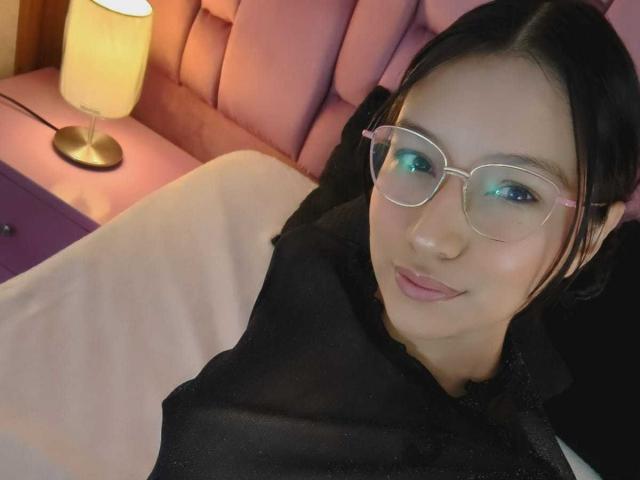 SophieDelaney - Live sex cam - 27662793