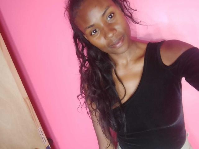 HornyCocoa - Live sex cam - 27666370