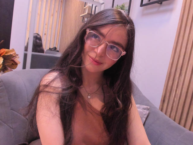 EvaMcAllister - Live sex cam - 27679061