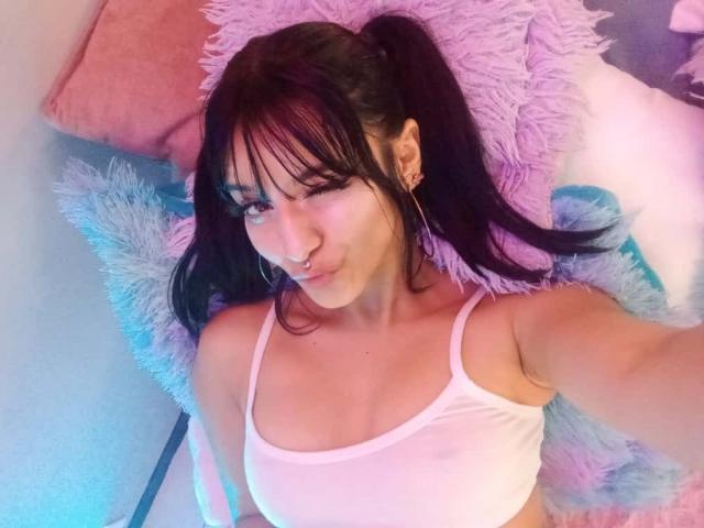 LindaWatsong - Live porn &amp; sex cam - 27679558