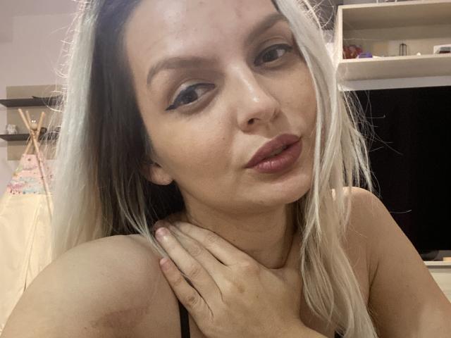 DouceAmelia - Live porno og sexkamera - 27694580