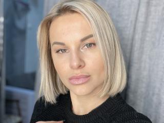BelleLisaG - Live sex cam - 27702847