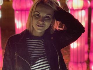 BelleLisaG - Live sex cam - 27702994