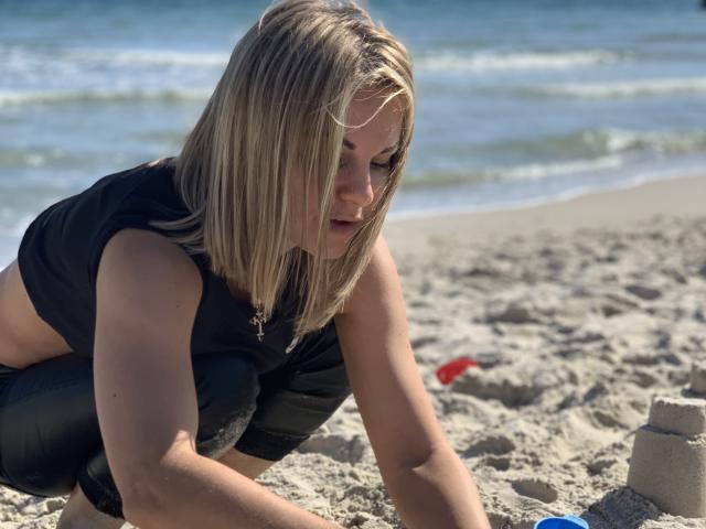 BelleLisaG - сексуальная веб-камера в реальном времени - 27703029