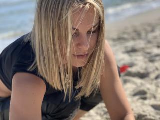 BelleLisaG - Live sex cam - 27703050