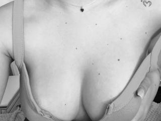 SugarrX - Live sex cam - 27704765