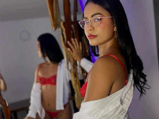 ChloeBrownOne - Live sexe cam - 27713704