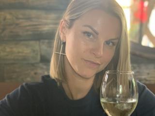 BelleLisaG - Live sex cam - 27721887