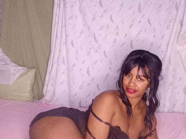 LayahCoquine - Sexe cam en vivo - 27728229